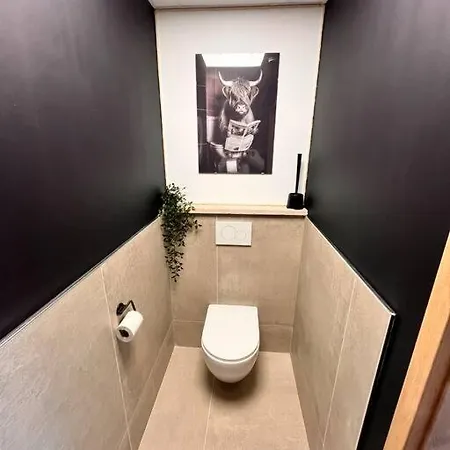 Le Du Mawet 펜션 Léglise